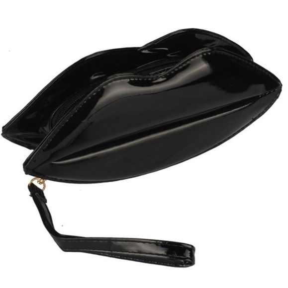 💋Hot Lips Clutch/ Purse- black - Picture 2 of 4